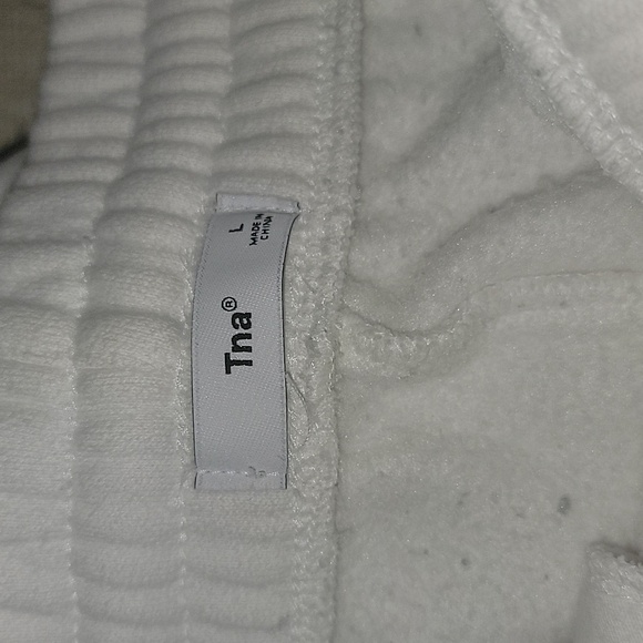 Aritzia TNA Boyfriend Sweatpant - Picture 9 of 10